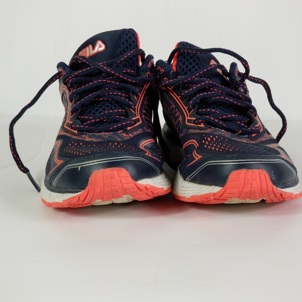 Fila tennis shoes sz 7 blue and orange